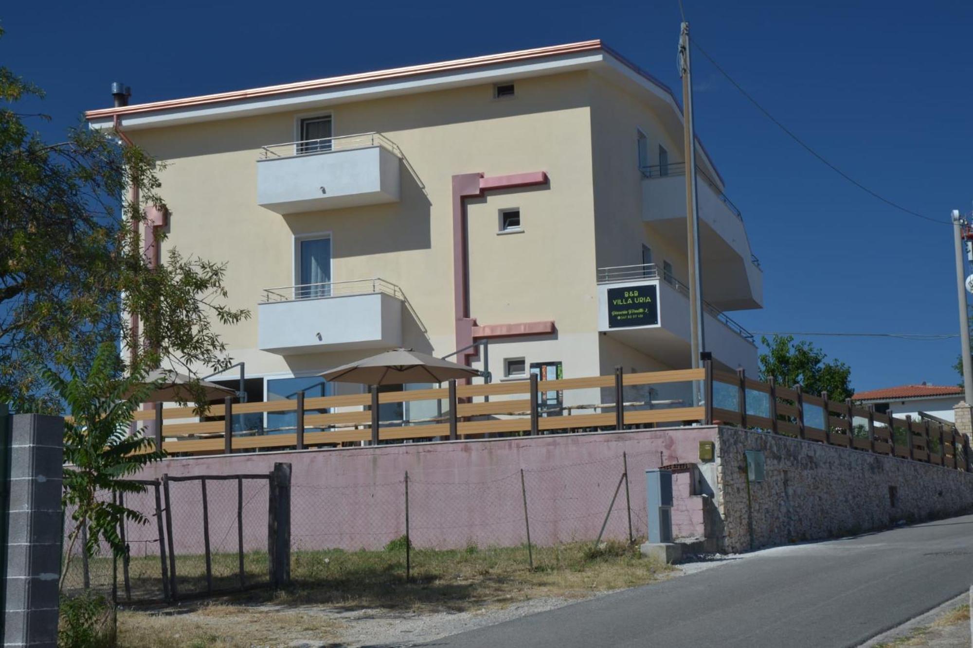 Villa Uria Monolocali Con E Senza Angolo Cottura Іскітелла Екстер'єр фото